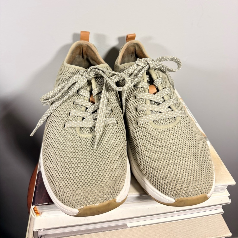 Dr. Scholl's Light Taupe Size 9.5W Women's Sneakers - Picture 4 of 15